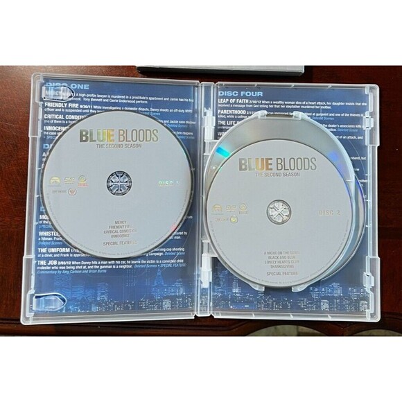 Blue Bloods: the Second Season DVD 6 Disc Set - Picture 2 of 4